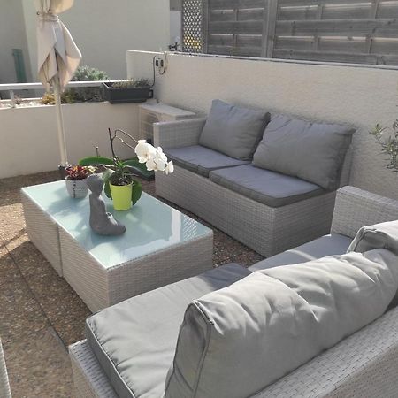 2 Pieces Avec Grande Terrasse Apartment La Ciotat Luaran gambar
