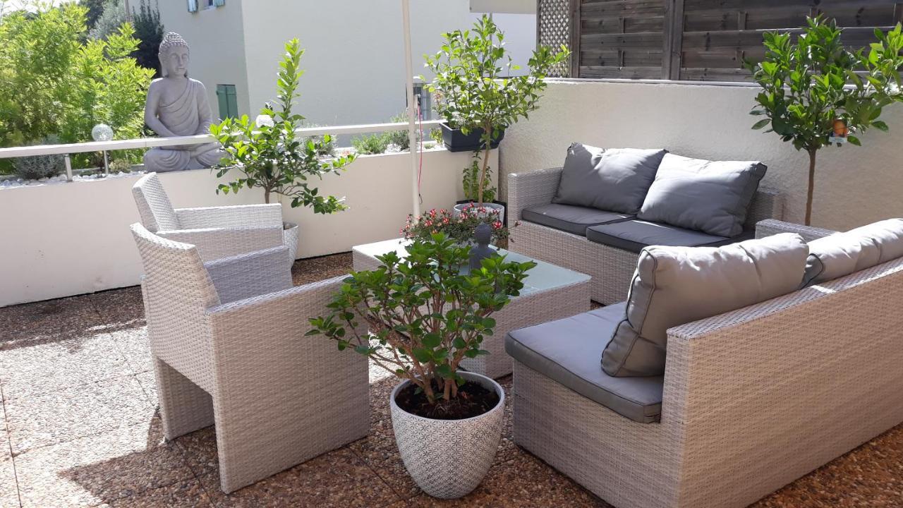 2 Pieces Avec Grande Terrasse Apartment La Ciotat Luaran gambar