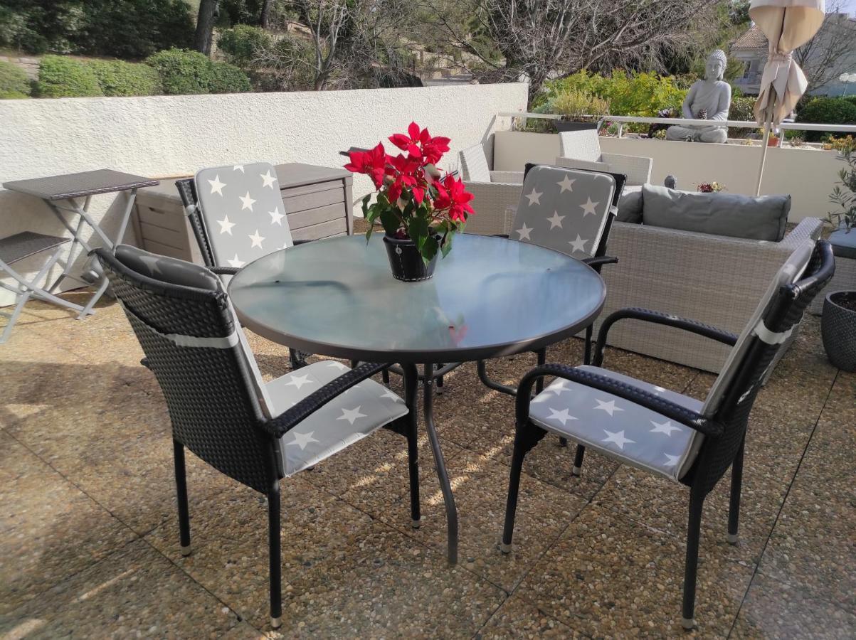 2 Pieces Avec Grande Terrasse Apartment La Ciotat Luaran gambar